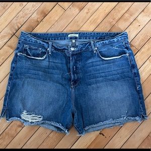 Good American Cutoff Denim Shorts